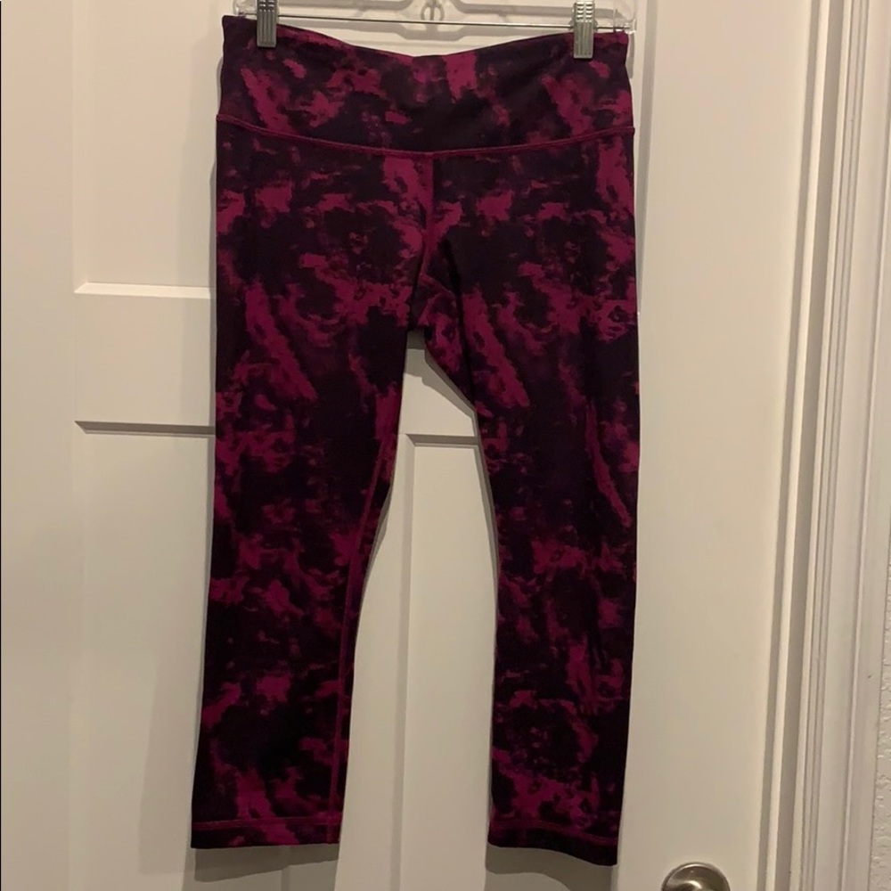 Lululemon crops